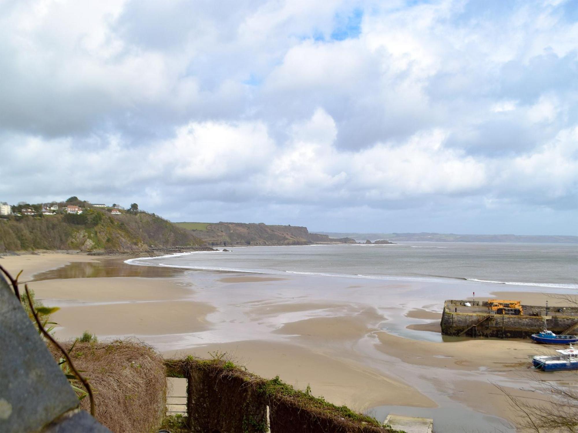 Villa Little Fishes Tenby Exterior foto
